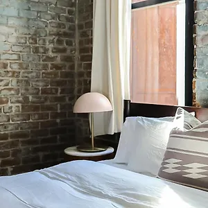 The Grant By Black Swan Apartment
